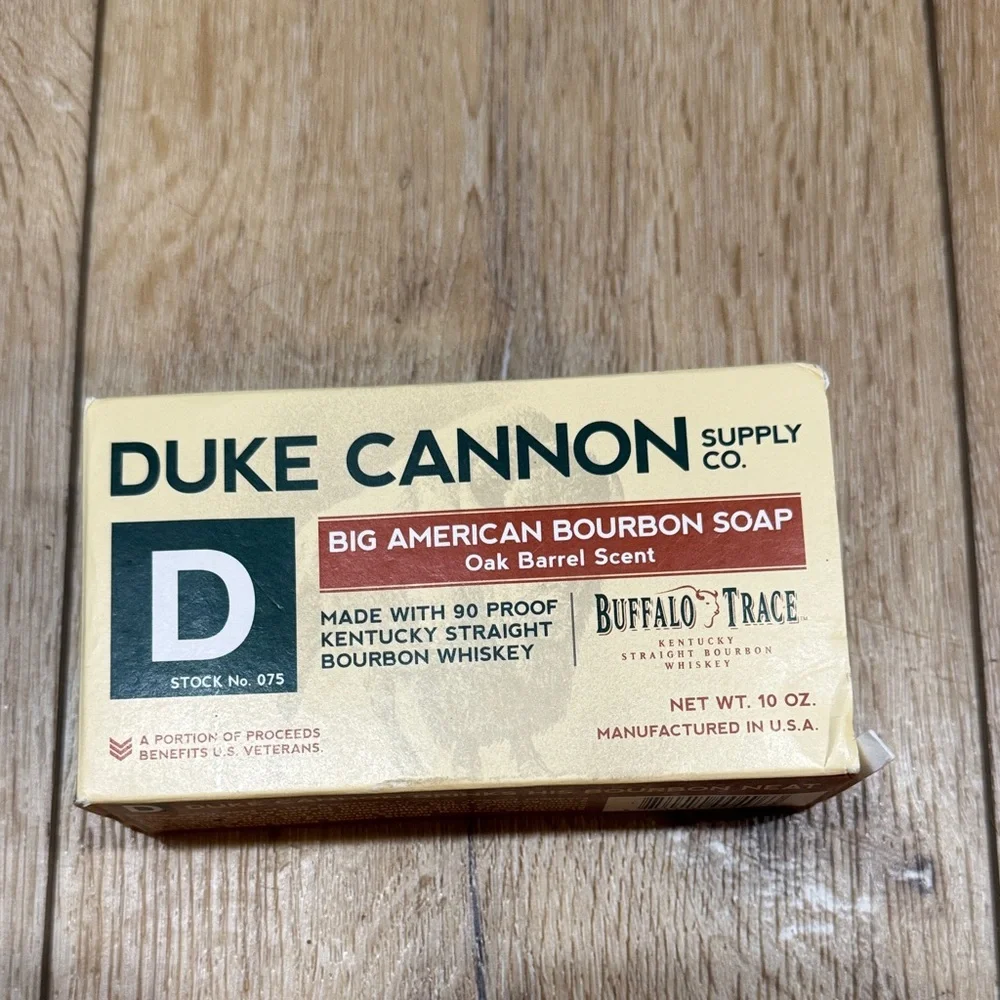 Duke Cannon Bourbon Soap Oak‎ Barrel Scent